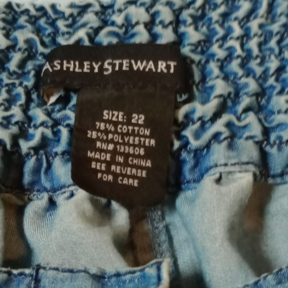 Ashley Stewart , Blue Button Front Mini Skirt, Size 22 - Picture 2 of 8